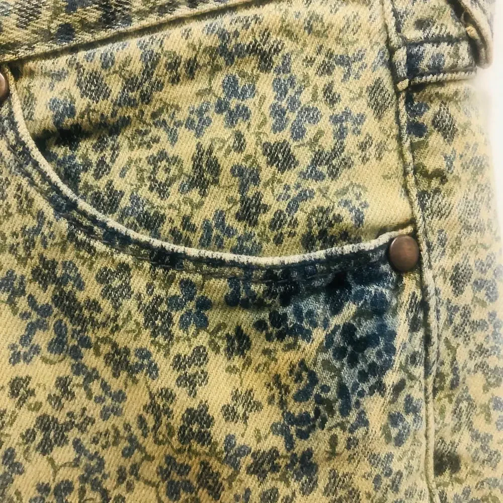 Free People Faded Skinny Floral Print Light Wash Mid-Rise‎ Jeans Size 25 Boho